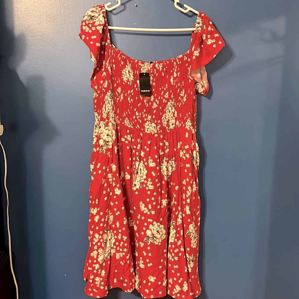 Torrid red floral dress, size 2 NWT